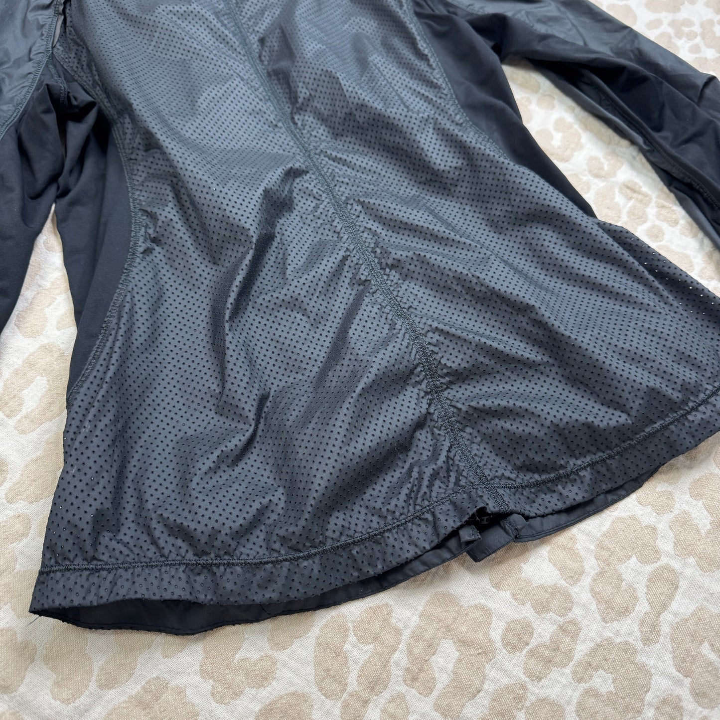 Lululemon Rain Coat (6)