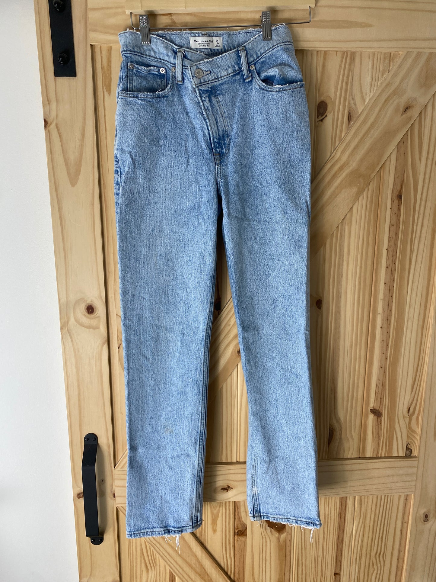 Abercrombie & Fitch Jeans (26)
